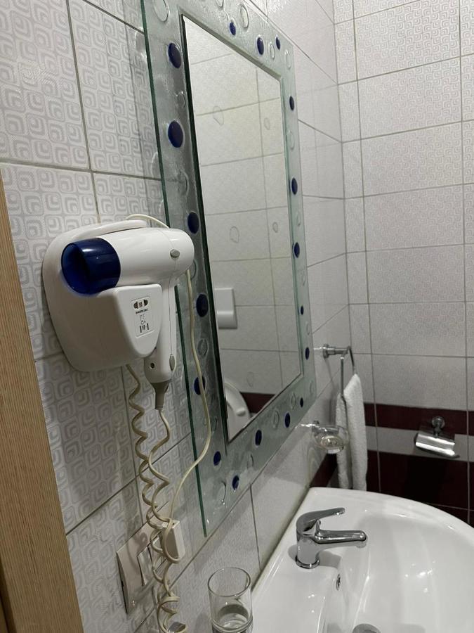 Hotel Gjuta Farke e Madhe Luaran gambar