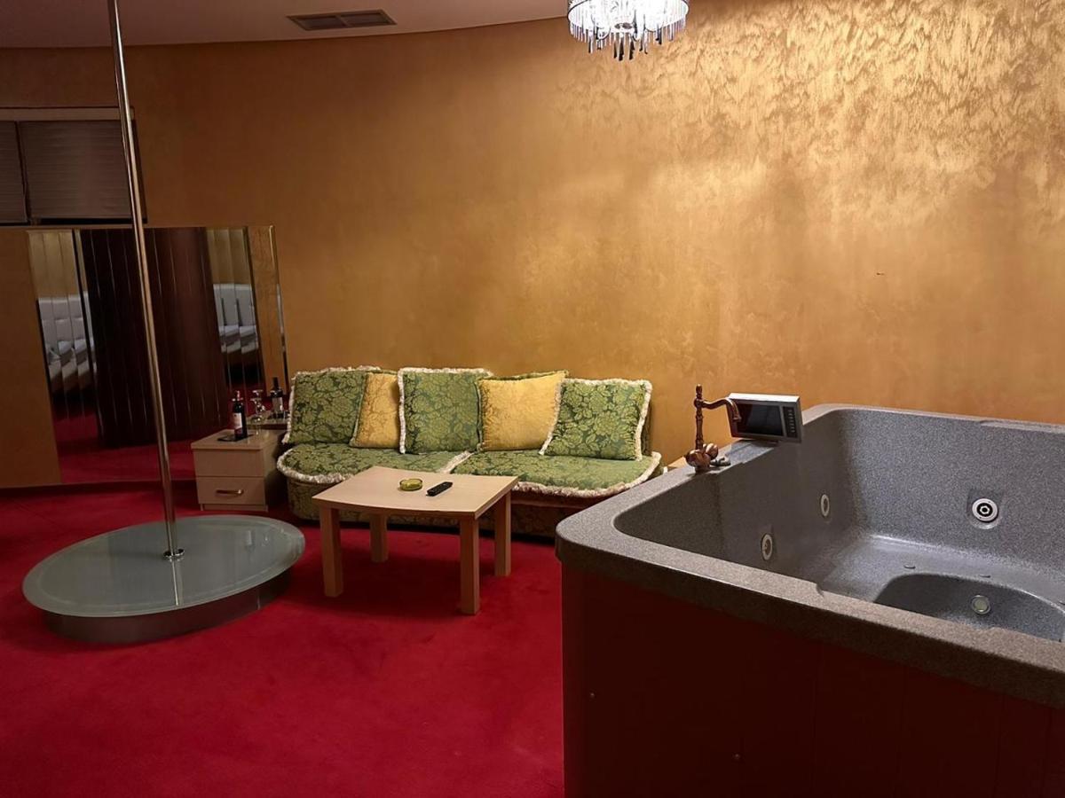 Hotel Gjuta Farke e Madhe Luaran gambar