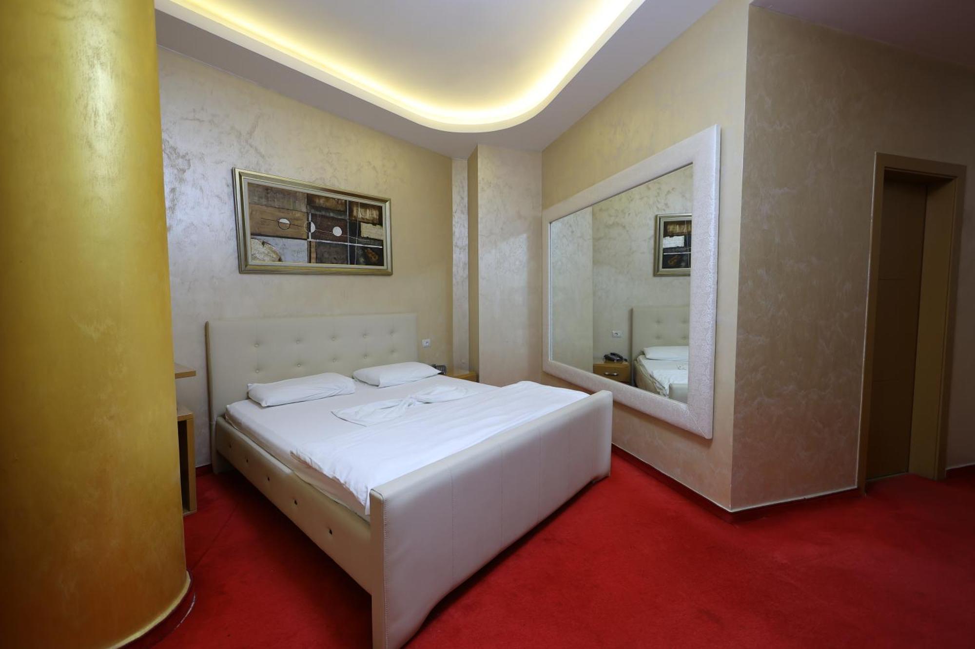 Hotel Gjuta Farke e Madhe Luaran gambar