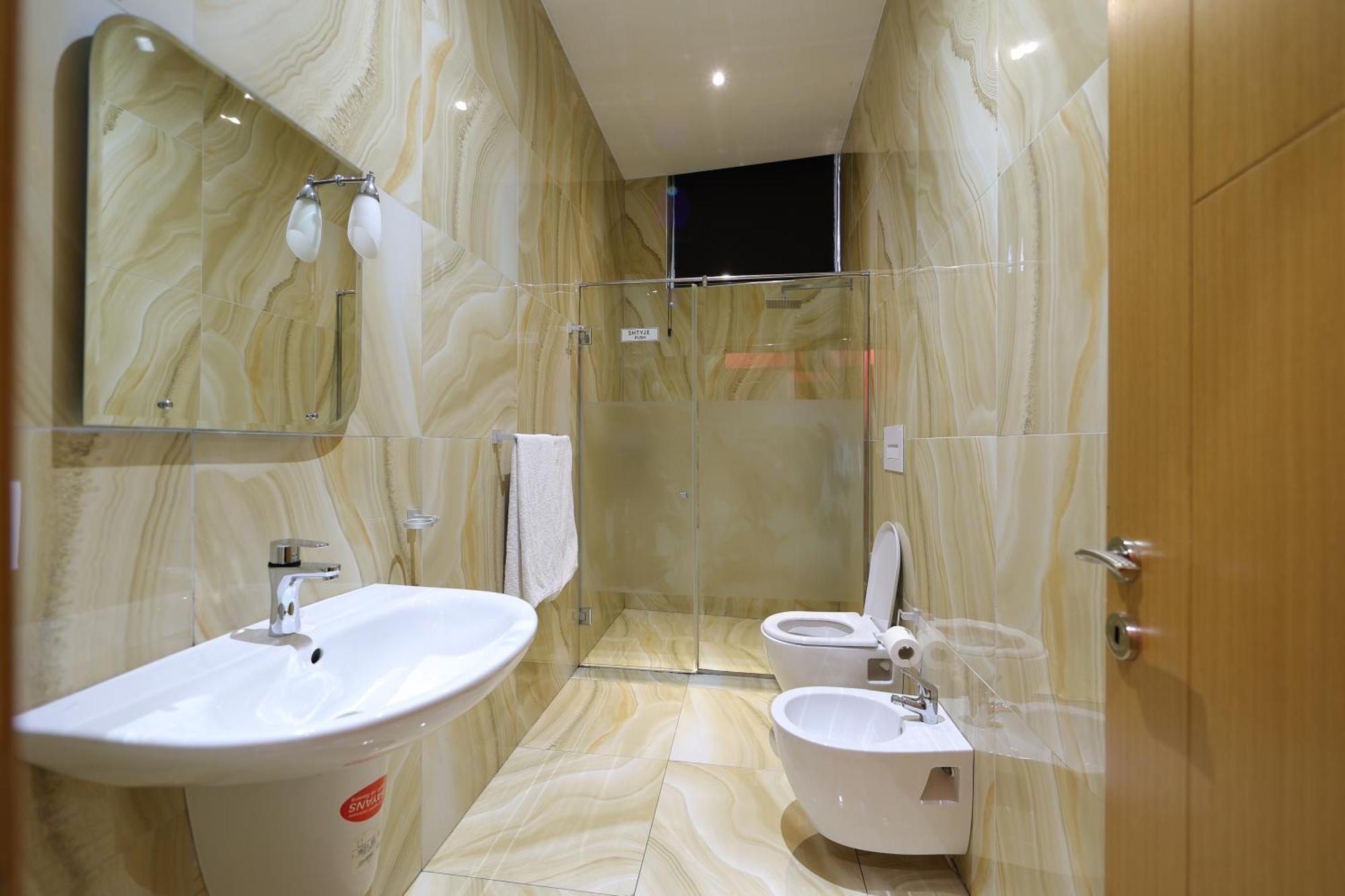 Hotel Gjuta Farke e Madhe Luaran gambar